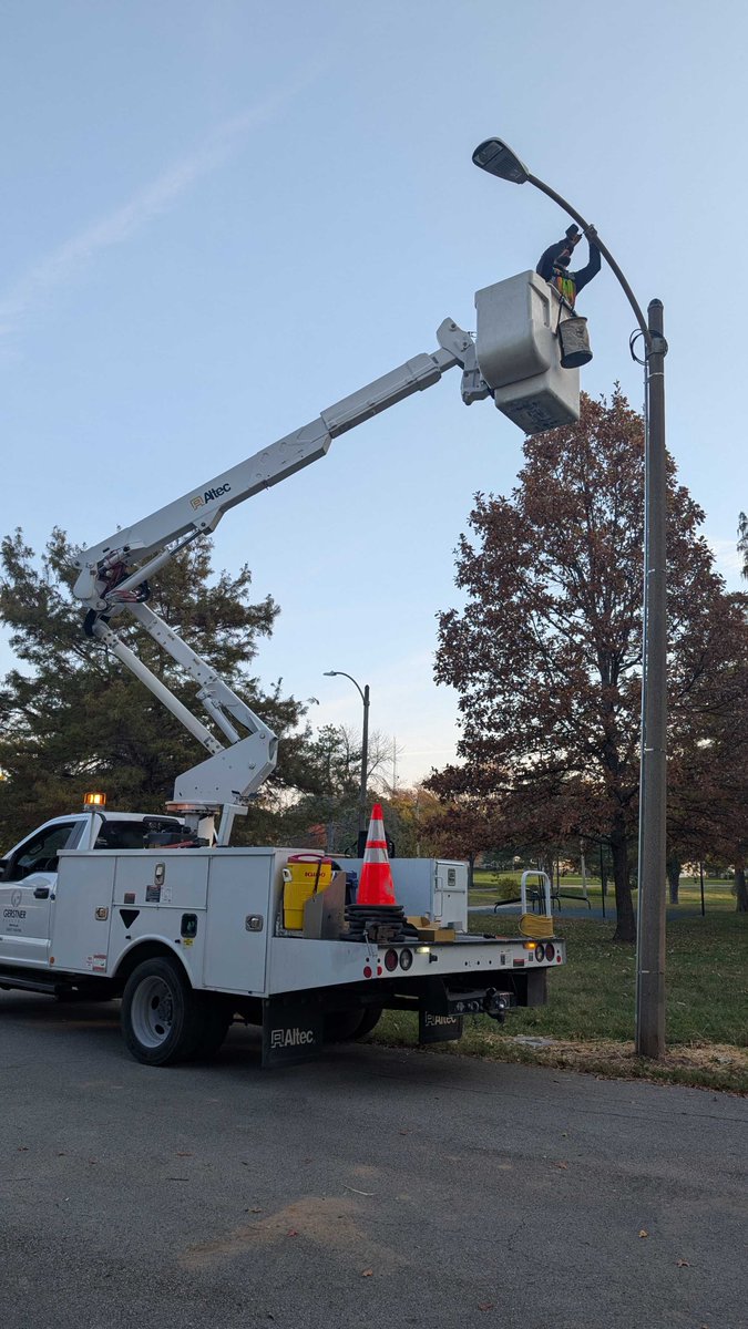 Over the next several months, thanks to ARPA funding, the City of St. Louis is rolling out free public wifi to nine parks across the city. Crews are out this morning at Tilles Park getting started! #StrongerSTL