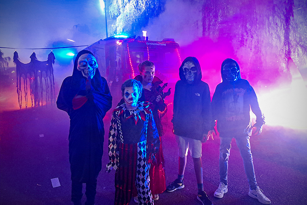 Afgelopen zaterdagavond was het weer griezelen geblazen, tijdens de zestiende Halloween-optocht in Hoofddorp. Wij staan volgend jaar klaar om van Halloween in Hoofddorp opnieuw een spookachtig succes te maken! 🔥👻🎃