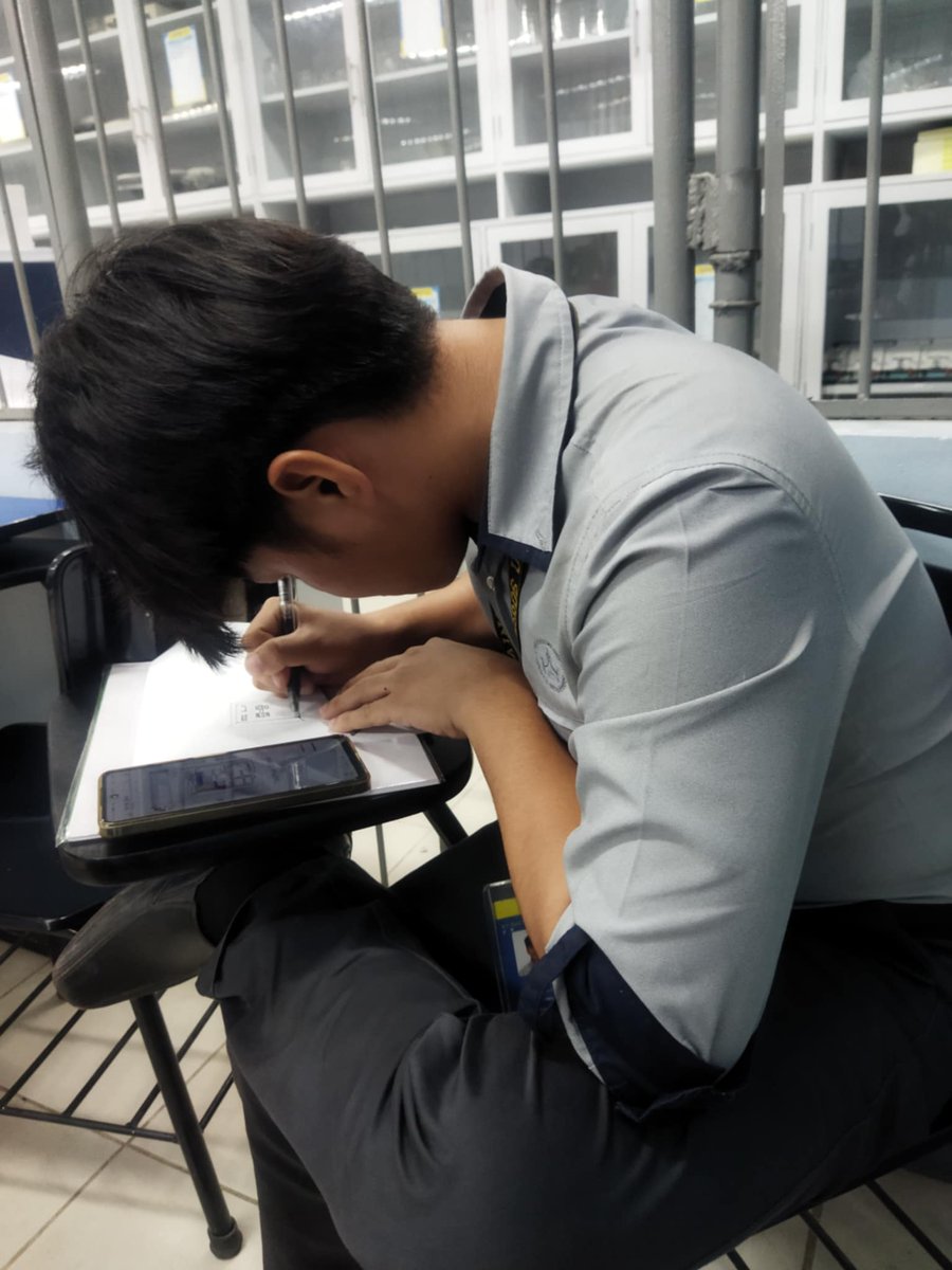 AbeloJoe's tweet photo. #ProudlyEngg https://t.co/hxRPQjb8Nc