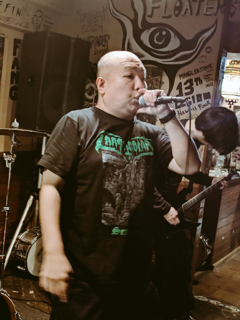sunaneko666's tweet photo. CAASSIMOLAR🇯🇵 live at El-Puente 2024.10.28

#caassimolar #deathmetal https://t.co/7CDqx99hOC