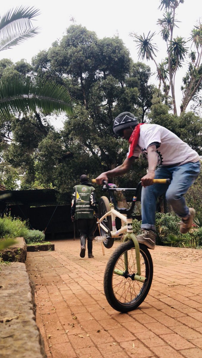 Slimscoffeebar's tweet photo. Where the rubber meets the dirt.🤖
#Bmxfreestyle #PedalitOut #CoffeeSesh https://t.co/j4BF6XA3mR