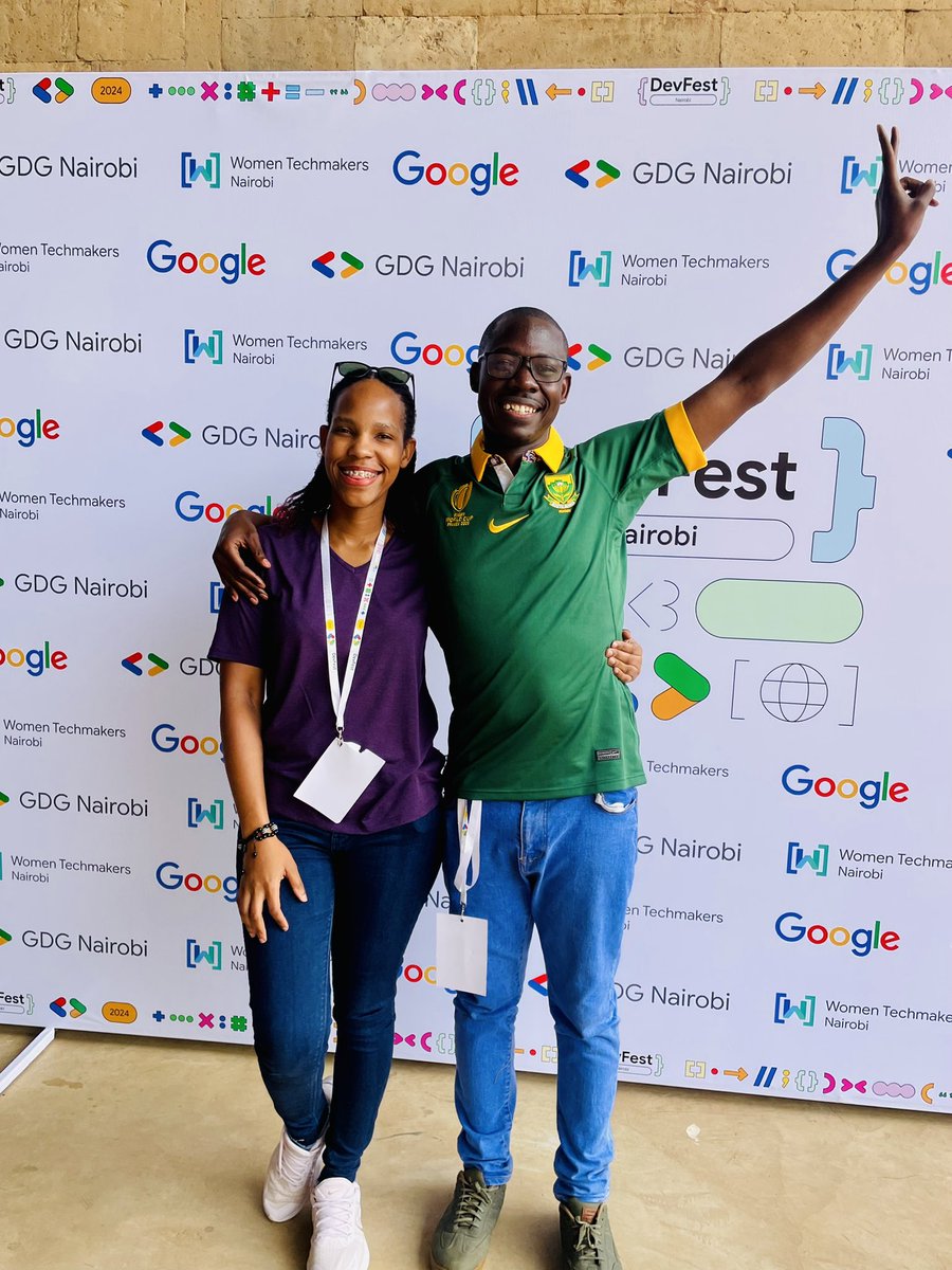 naaminiyonazi's tweet image. Lastly, more highlights on #DevFestNairobi .. catching up with old friends while making new was such an honor! Napishana tu na my mentors left and right 😁 Congrats to the @GDG_Nairobi team for reals 🙌 👏🏽 👏🏽