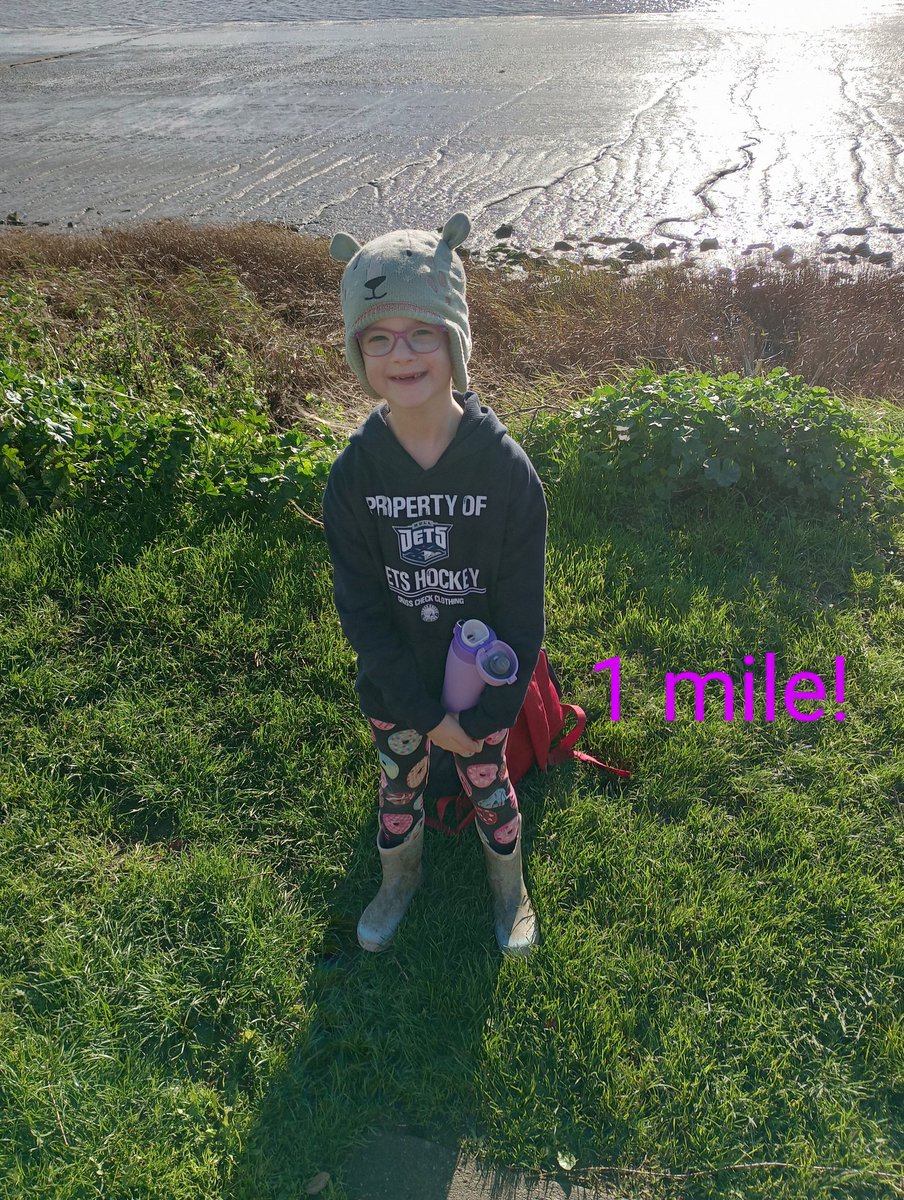 LucieLong20's tweet photo. Well, this little lady has just SMASHED her sponsored walk to raise money for a defibrillator at All Saints Church Hall, Hessle. So proud of her, obviously! @TranbyPrep #tranbygirlscan https://t.co/japuYvgGTP
