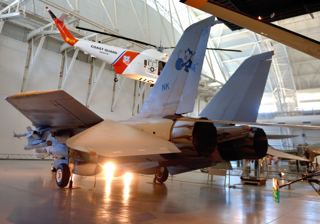 TomcatTuesday F-14によるリビア機撃墜というと1981年のVF-41が有名