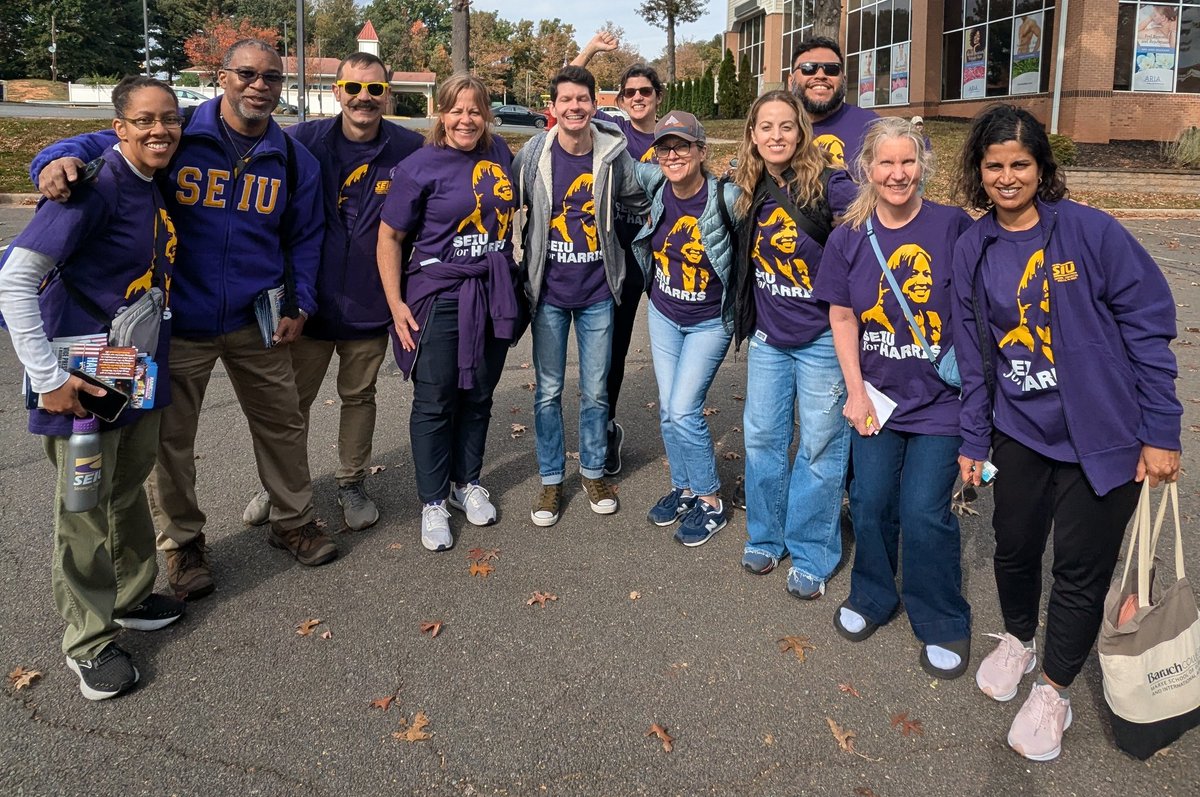 UnionStaffSEIU's tweet photo. This past weekend, we teamed up with @SEIUVA512 to talk to voters &amp; make sure Virginia elects pro-worker candidates starting with #HarrisWalz2024 and all the way down the ballot! 
VOTE for those who stand with working people, reject the hate! https://t.co/1DP0vOZuXf