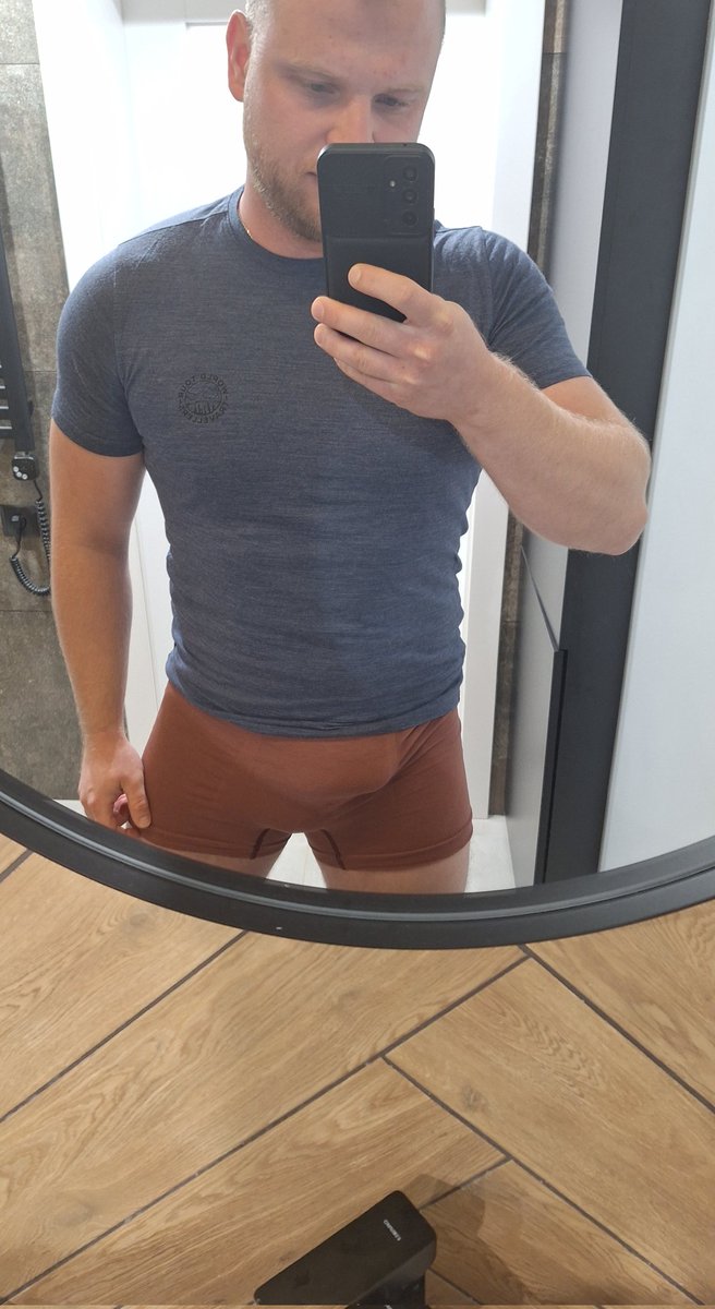 RDteam98's tweet photo. @bearflix @TheBear_INC @HERCULESClub1 @TheBlowers 😈😉 https://t.co/eIfFb9ksur