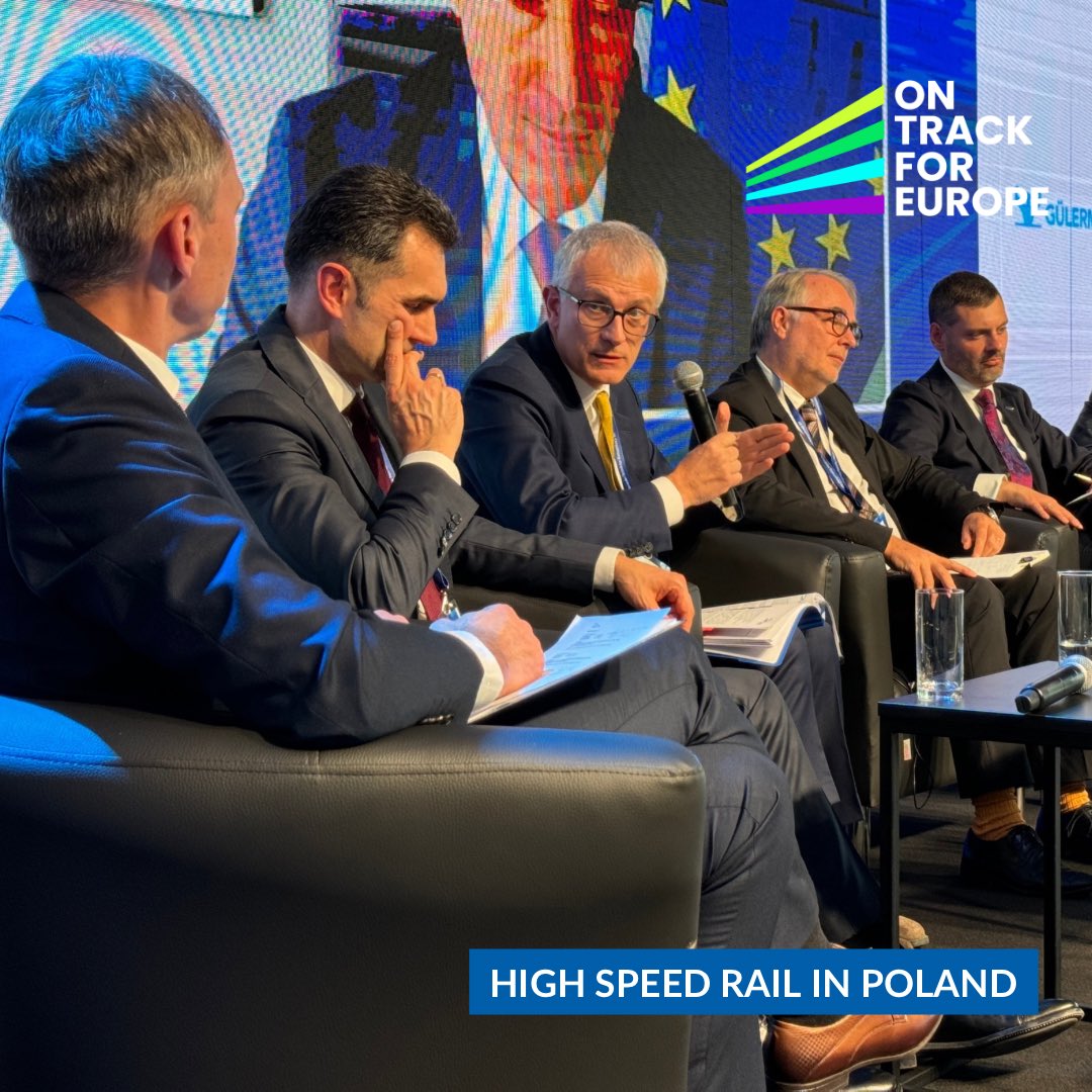 CER_railways's tweet image. In 🇵🇱, CER Executive Director @albertowmazzola exchanged on the benefits &amp;amp; needs of a European High-Speed Rail Network connecting all European capitals and major cities:

👉Connect Europeans
👉Clean mobility
👉Competitiveness
👉Boost economy

#OnTrackForEurope