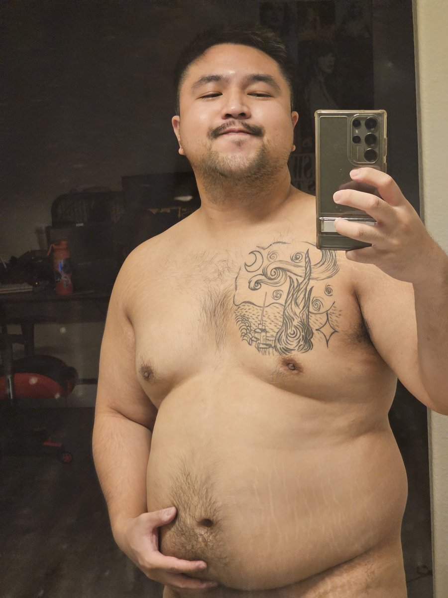 gaysiancub's tweet photo. Another weekend of indulging and snacking ✅ 
Here's to another week happy Monday cutiessssssssss https://t.co/lWIMIHiMD5