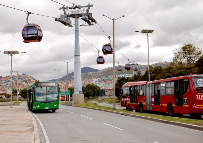 .<a href="/TransMilenio/">TransMilenio</a>: 25 años de un boleto a la esperanza
Nuestro sistema de transporte masivo llega al cuarto de siglo en medio de logros, dificultades y expectativas
lasillavacia.com/red-de-experto…
#Opinión <a href="/lasillavacia/">La Silla Vacía</a> #RedCachaca