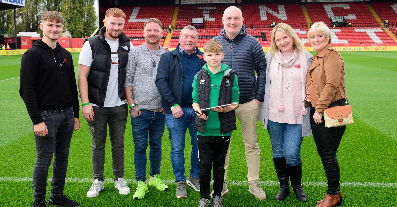 LincolnCity_FC's tweet photo. 🤝 A big thank you goes out to Eclipse Fencing for sponsoring our match against Stockport County as well as Imptoons! for sponsoring the match ball!

#WeAreImps | #LINSTO