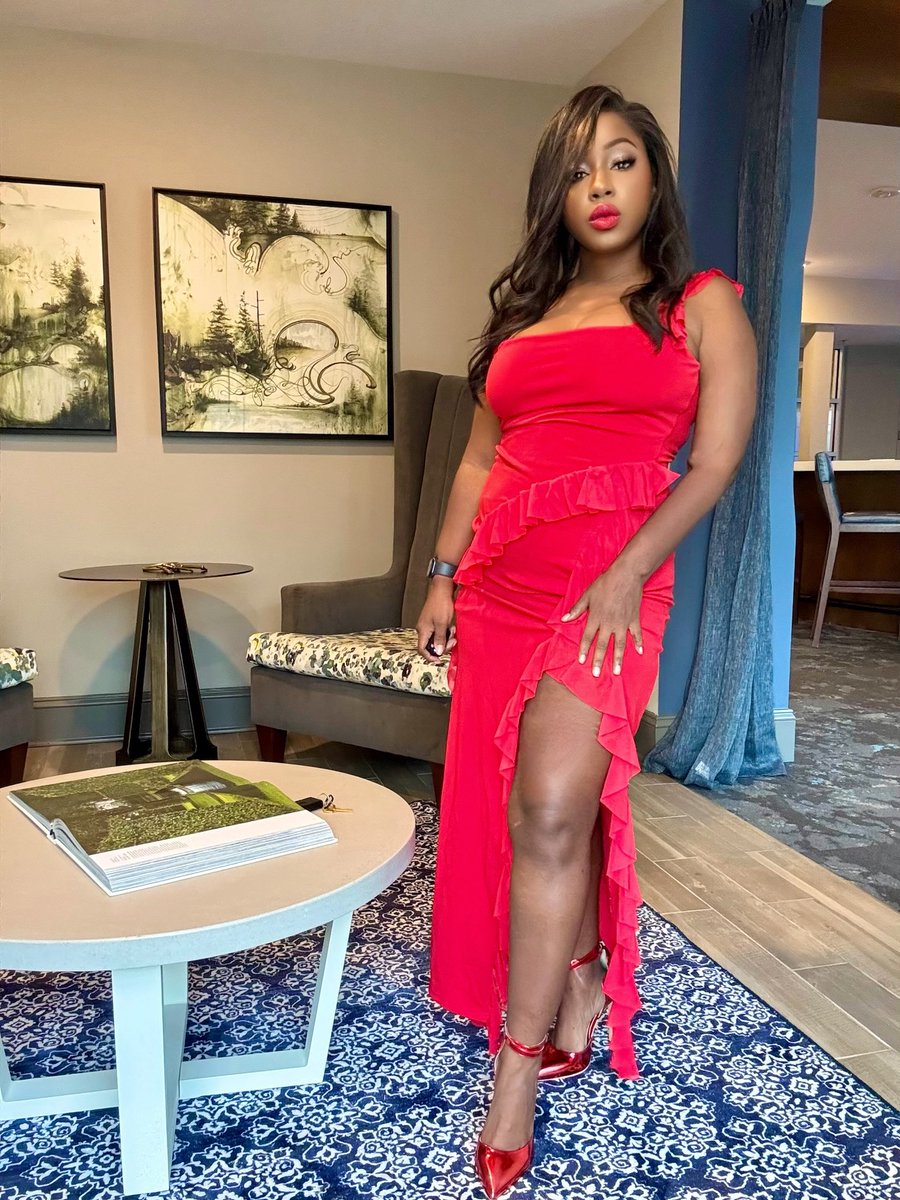 PlanNet Marketing Gala Event Ready ❤️❤️❤️ #9YearAnniversary #PlanNetMarketing 👠💫