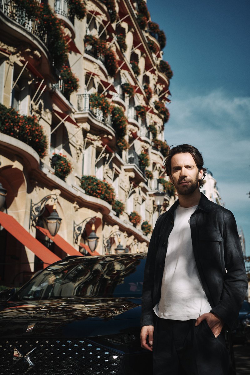 DS_Performance's tweet photo. "I'm starting my 8th season with DS Automobiles and its E-TENSE technology" 🗣️ @JeanEricVergne 
A lasting story for JEV &amp; @ds_automobiles

#DSautomobiles #DSPENSKE #ABBFormulaE #ETENSE https://t.co/fKwX7DMR04