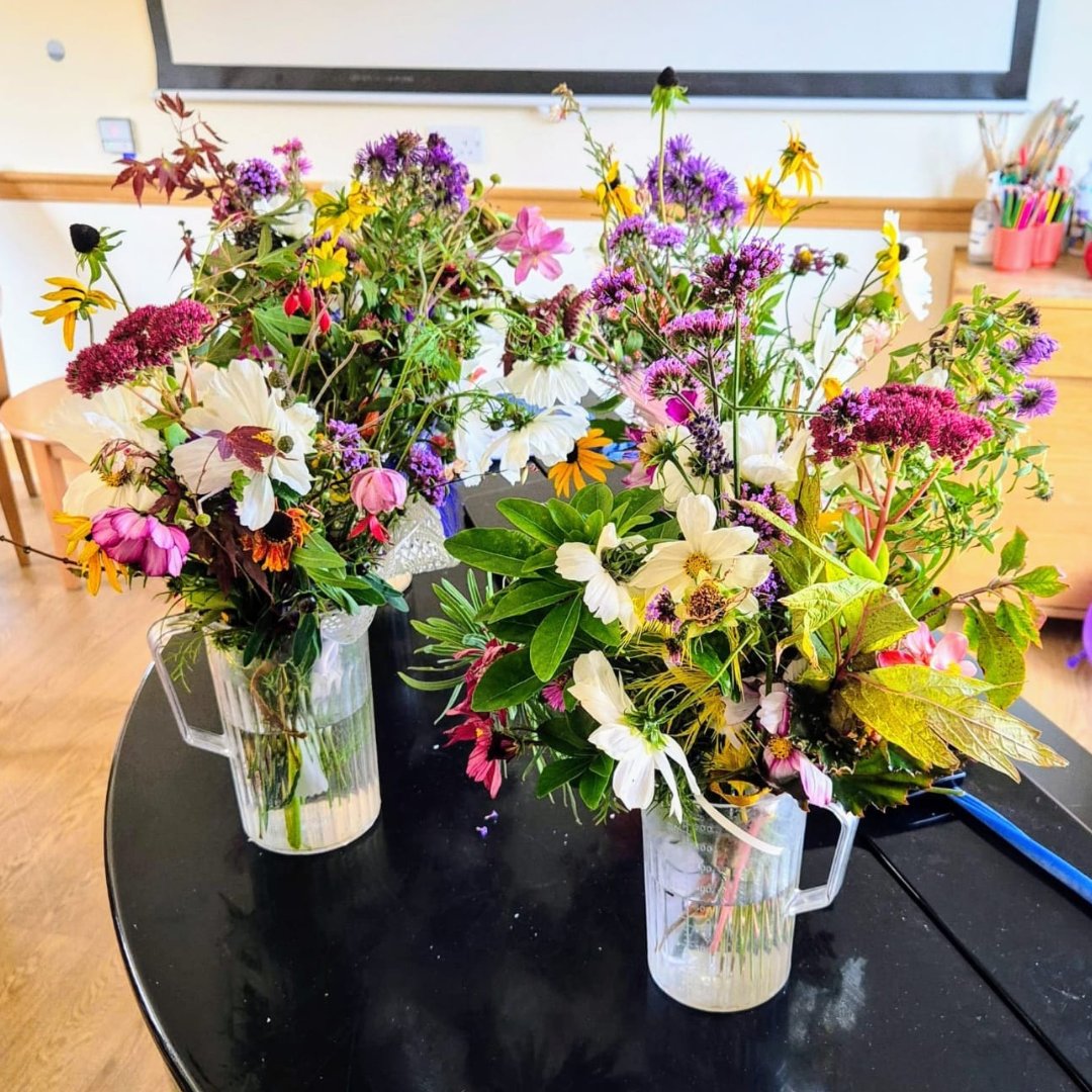 Our Garden House residents have been brightening up October by making some lovely flower arrangements. Take a look at their beautiful creations! 💐