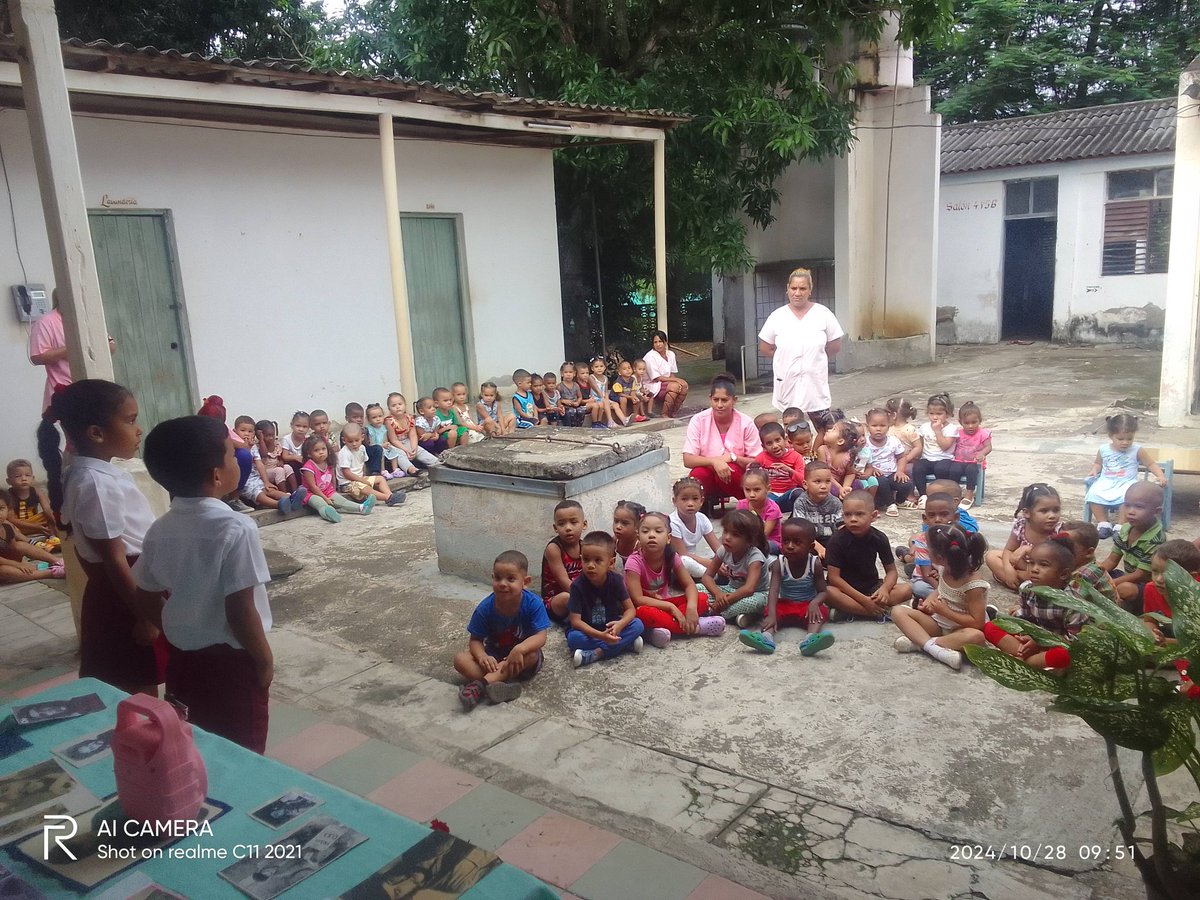 De esta manera rinden homenaje a la culminación de la Jornada Camilo Che nuestros educandos y educadores de nuestra institución <a href="/dme2frente/">DME - Segundo Frente</a> <a href="/dpestgo/">DGE Santiago de Cuba</a> <a href="/FundichelyRosa/">Rosa Álvarez Fundichely</a> <a href="/DiazCanelB/">Miguel Díaz-Canel Bermúdez</a>  <a href="/PlutinArgelio/">Argelio Plutin</a> <a href="/AleidaSuarezSa2/">Aleida Suarez Sanchez</a> #primerainfanciaimporta #CubaMined
