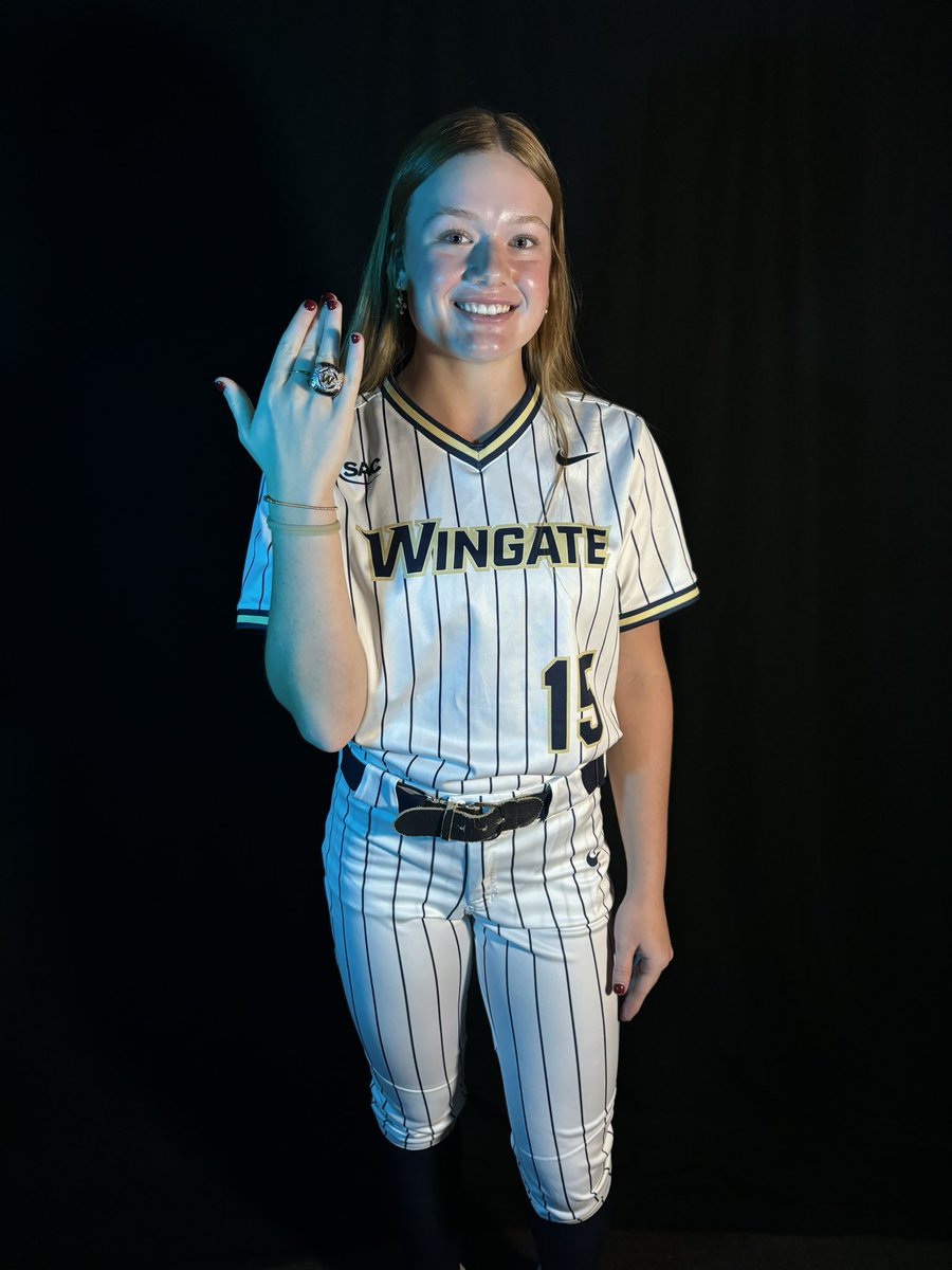 SallieOldham07's tweet photo. GO DAWGS!!🐶🐶@WingateSoftball @JmeStan15 @All_Day_Chay @jonas_cardinals @cardinals_chand @john_shaner https://t.co/meepaneii5