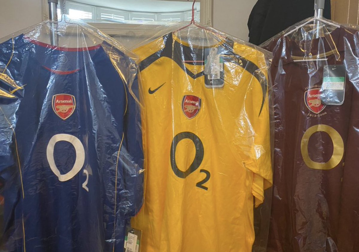 AMCAFC1's tweet photo. EVERYTHING MUST GO! 
Message me if you’re looking for a shirt. 

ALL XL BNWT MINT
North London collection or next day postage! https://t.co/XJLxnFJR72