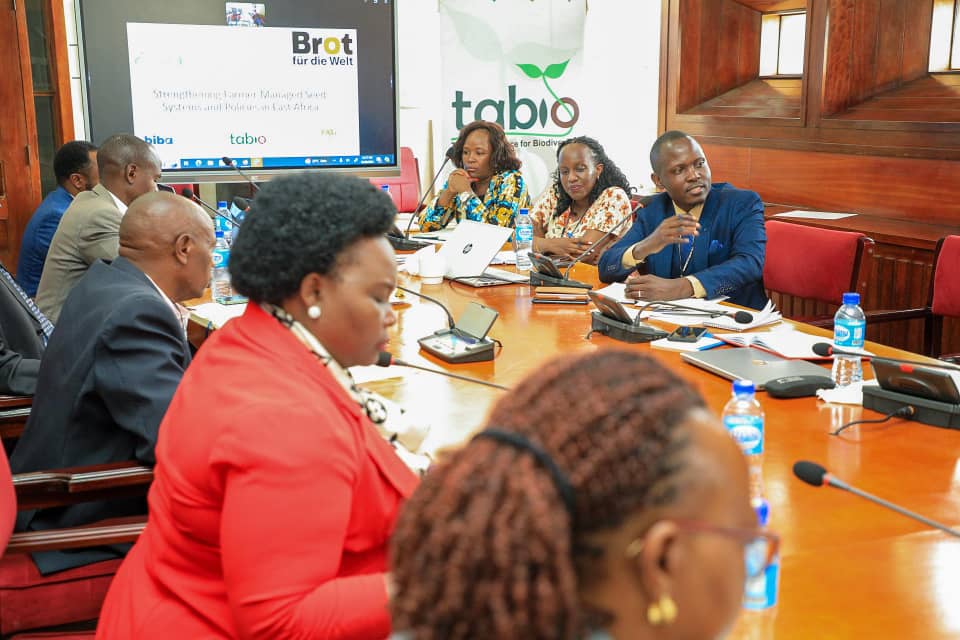 PelumRegional's tweet photo. PELUM RS today was happy to join  Tabio, SEATINI  Uganda, BIBA Kenya and  ABN  in presenting a report on  Building a Farmer-Managed  Seed System to the  East African Legislative Assembly members on the  Parliamentary  Committee on Agriculture, Tourism and Natural Resources. https://t.co/CQ4ItGM8R9