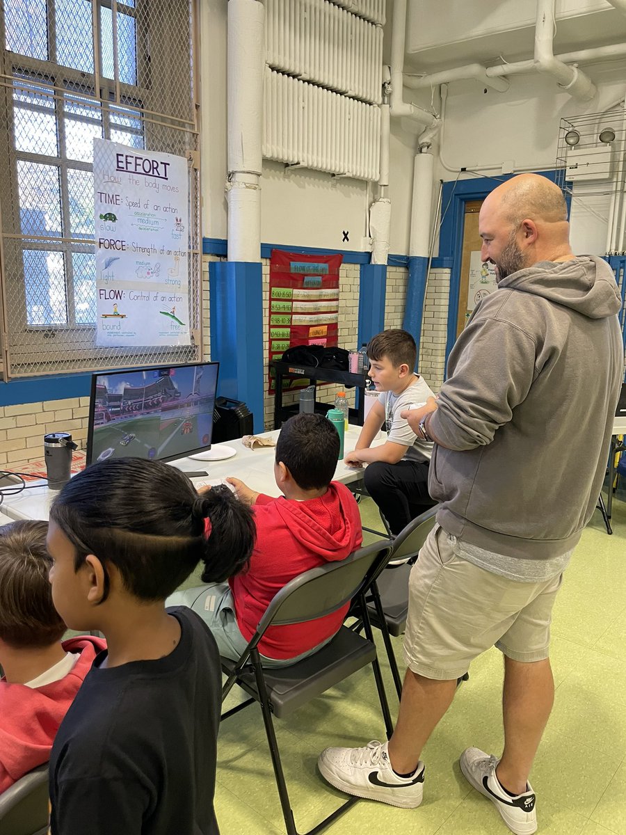 PS91Q's tweet photo. We had an amazing E Sports tournament at the PACK! This program truly supports learning and collaboration.
#WhyNotPack
#onepackmanypawprints
@DOEChancellor @NYC_District24 https://t.co/wIoKQGXcEg
