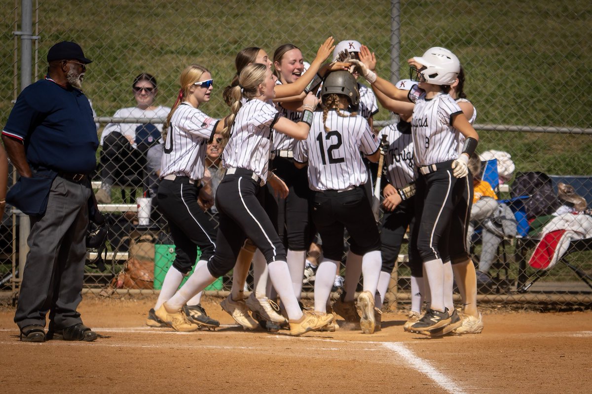 Molly Spidel tweet media