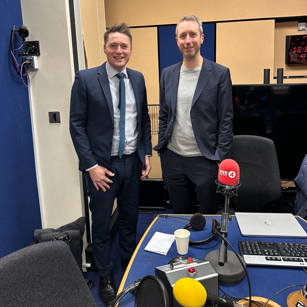 Headland (@headlandcomms) on Twitter photo Headland Director and <a href="/Keir_Starmer/">Keir Starmer</a>'s former political director, Luke Sullivan, sat down with Jack Blanchard of <a href="/politico/">POLITICO</a> for <a href="/BBCRadio4/">BBC Radio 4</a> 'The Week at Westminster'.
Listen here 👉 Jump to 22:00 to hear from Luke 🔗 bbc.in/4fEJmjV Headland Director and <a href="/Keir_Starmer/">Keir Starmer</a>'s former political director, Luke Sullivan, sat down with Jack Blanchard of <a href="/politico/">POLITICO</a> for <a href="/BBCRadio4/">BBC Radio 4</a> 'The Week at Westminster'.
Listen here 👉 Jump to 22:00 to hear from Luke 🔗 bbc.in/4fEJmjV