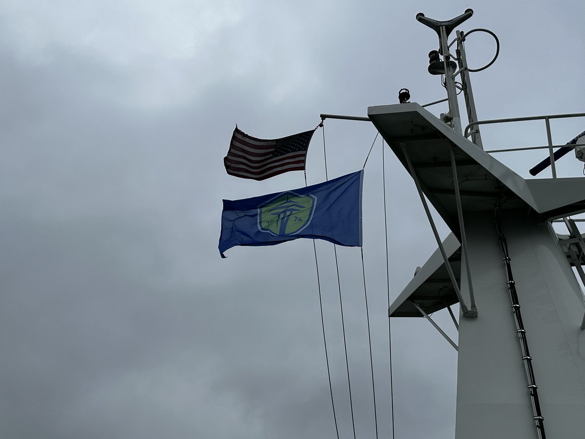 wsferries's tweet photo. Good morning! We're proudly flying the #Seattle @SoundersFC team flag on our ferries serving #ColmanDock today 10/28... ahead of their @MLS Playoffs match tonight at @LumenField. Go Sounders! https://t.co/QUcaElGniM