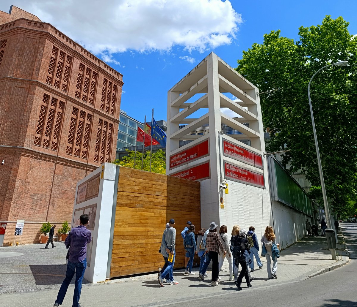chiquitectos (@chiquitectos) on Twitter photo Este fin de semana han finalizado la temporada de actividades del programa #Miguitas de <a href="/PatrimonioCM/">Patrimonio Histórico y Archivos▪️Comunidad Madrid</a>
😊Ya es el cuarto año que, junto a <a href="/LaLiminal/">La Liminal</a>, formamos parte de este proyecto donde tratamos de acercar el patrimonio industrial de Arganzuela a peques y no tan peques. Este fin de semana han finalizado la temporada de actividades del programa #Miguitas de <a href="/PatrimonioCM/">Patrimonio Histórico y Archivos▪️Comunidad Madrid</a>
😊Ya es el cuarto año que, junto a <a href="/LaLiminal/">La Liminal</a>, formamos parte de este proyecto donde tratamos de acercar el patrimonio industrial de Arganzuela a peques y no tan peques.