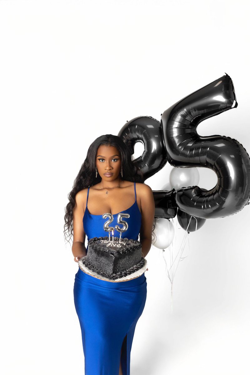Therealklashae's tweet photo. This is 25 🤍 https://t.co/XRrojxzuyE