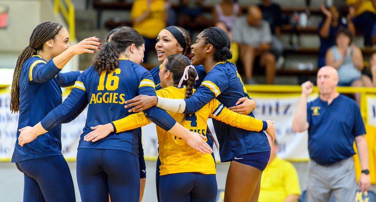 NCATAGGIES's tweet photo. Weekend sweep 👉🏽 8-4 in CAA play 👉🏽 Happy Monday, Aggies!! 

@NcatVolleyball x #AggiePride 💙💛 https://t.co/1yo8N2HqjJ
