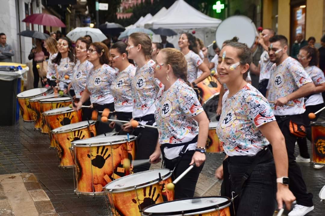 som_inca's tweet photo. 👉 La segona Fira esquiva el mal temps https://t.co/DaM91CbAGN #sominca diari digital d'Inca ✅ Motor, oci i esports els grans protagonistes🔝 #incaciutat #firesdinca https://t.co/ScJWVnzuYj