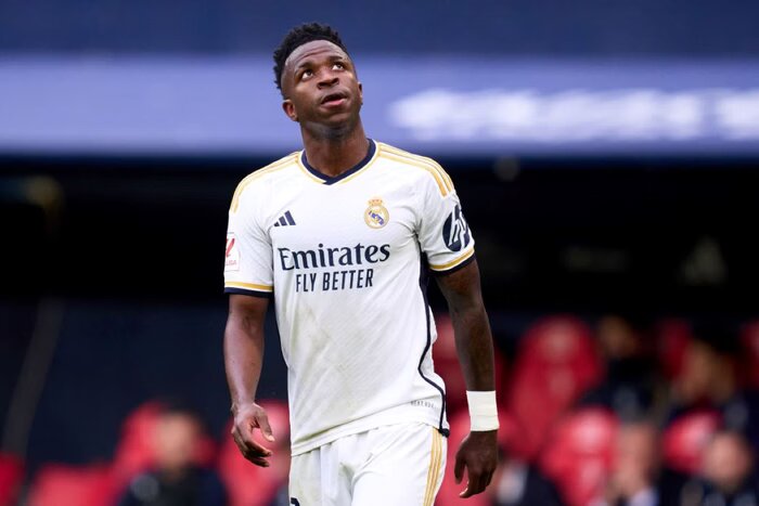 liberta___depre's tweet photo. Vinicius Jr está muito abalado com tudo isso [não ser o ganhador da Bola de Ouro]. Ele já tinha separado a roupa que ia usar na premiação, até um local pra comemorar já tinha sido separado.

Ele já havia sido reservado um local para celebrar uma festa onde compareceriam https://t.co/0uGeztaFMO