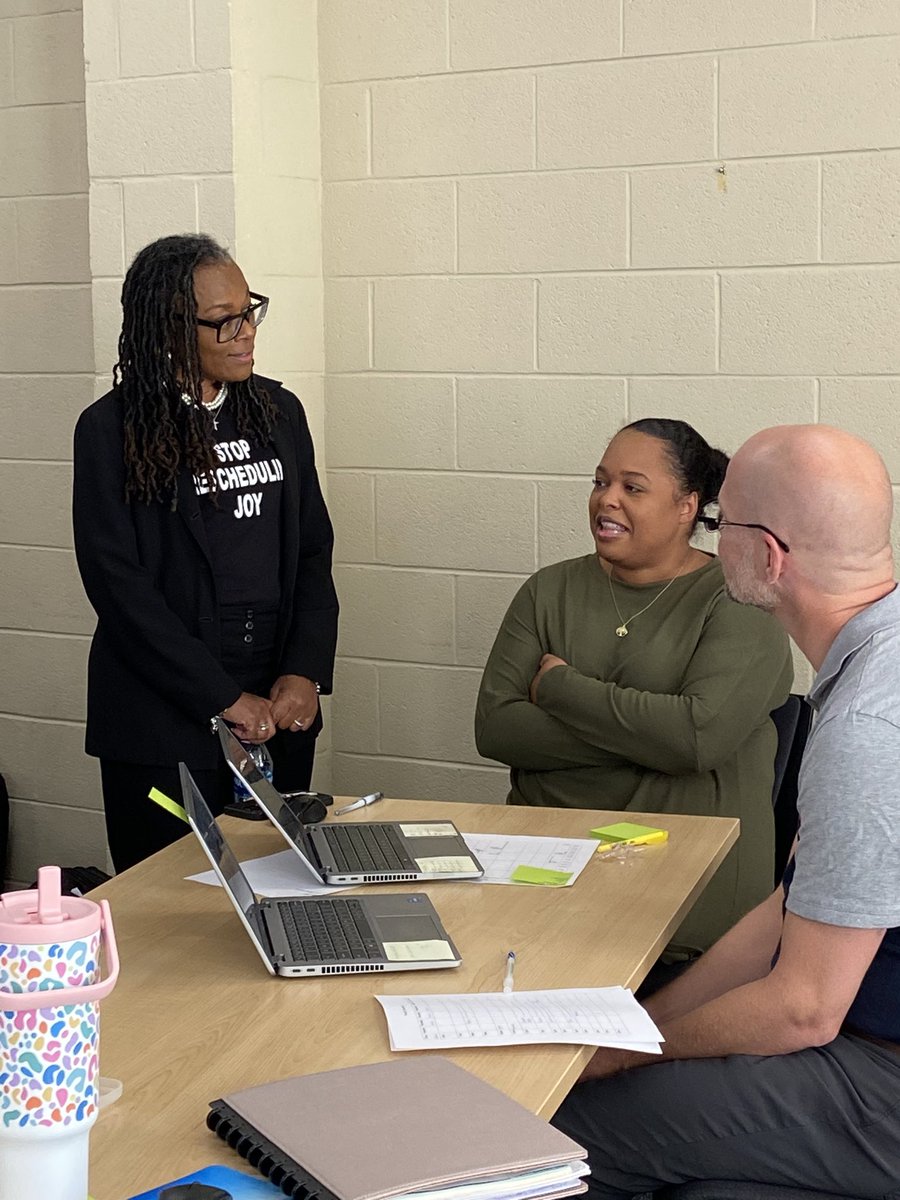 Revonda Johnson tweet media