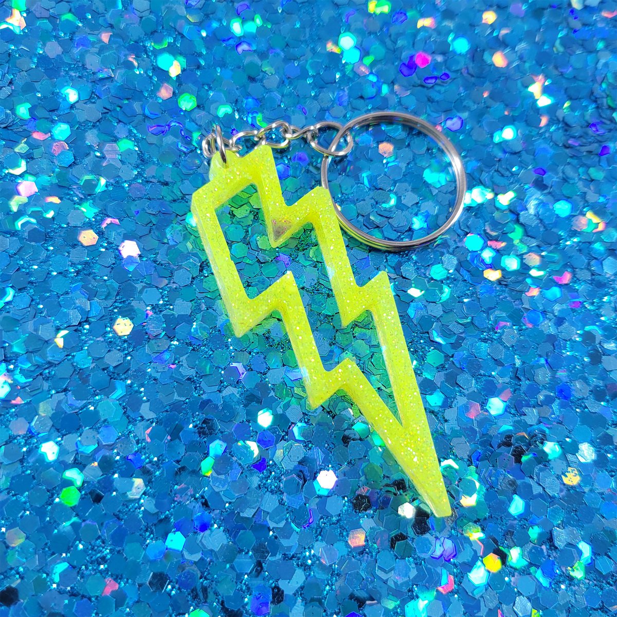 wildegeeks's tweet photo. This week, everything I have up at Strange &amp; Unusual is BRAND NEW. Necklaces, stickers, elf ears - I've got a little bit of everything, and people who are in the group get first dibs! https://t.co/W0s48aGmn1 https://t.co/EorKY8Jtdf