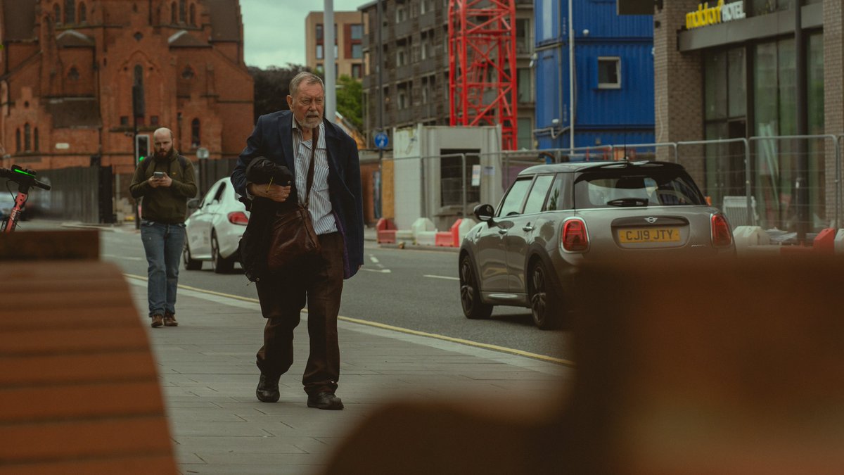 Your boy is back to spam your feed with street photography