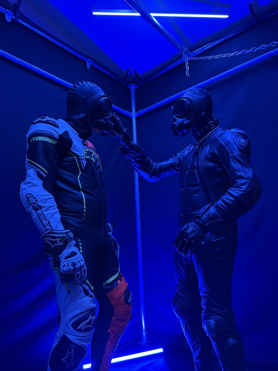 pup_aero's tweet photo. When two biker drones meet. 
🏍️ me and @gearBWKiller 
📸 @PupVulcan https://t.co/gtpOetUENn
