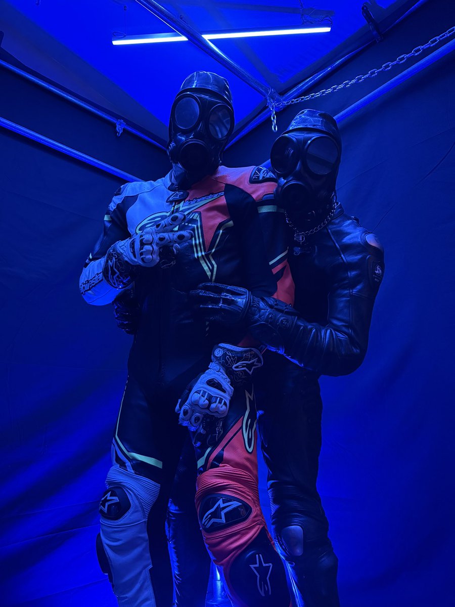 pup_aero's tweet photo. When two biker drones meet. 
🏍️ me and @gearBWKiller 
📸 @PupVulcan https://t.co/gtpOetUENn