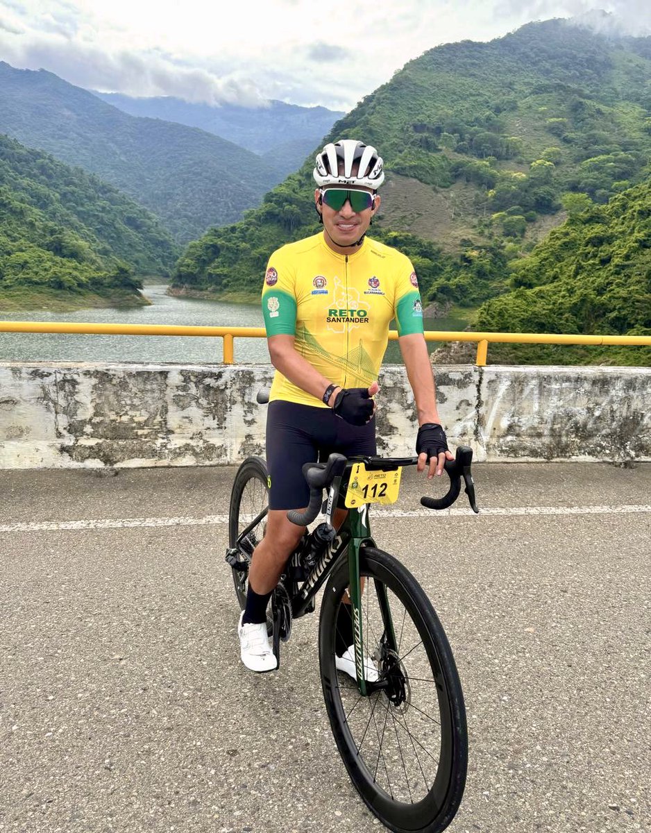 MAguilarHurtado's tweet photo. ¡127 KM recorrimos en el Reto Santander! Una competencia cargada de adrenalina y pasión por el ciclismo. 🚵 

El recorrido nos ofrecía los mejores paisajes como el majestuoso Embalse de Topocoro hasta llegar a la Hacienda La Lajita. ⚡️ https://t.co/uvzDdo62YU
