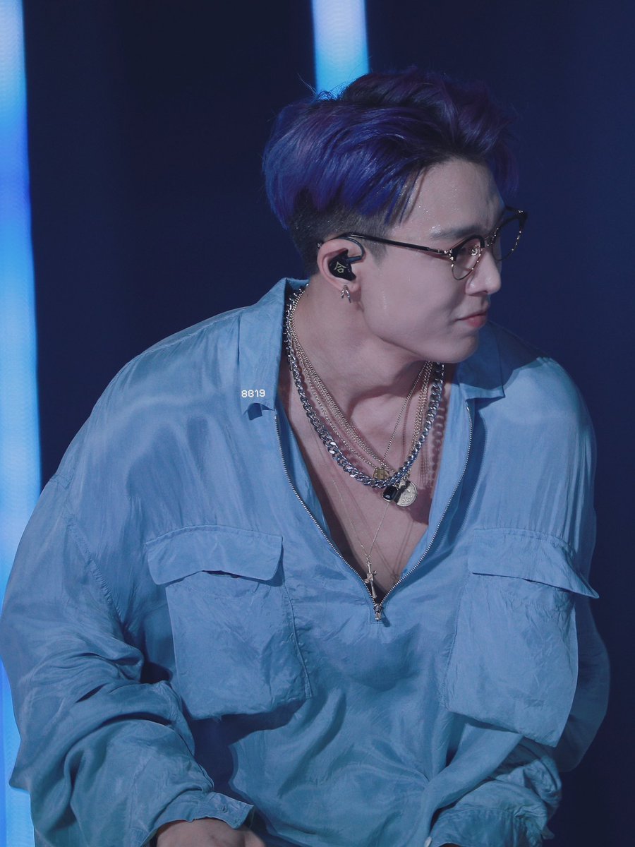 b19_1221's tweet photo. 1801 KMF
😎

#iKON #아이콘 #김지원 #BOBBY #바비 #バビ@bobbyranika https://t.co/34NGuZNIhh