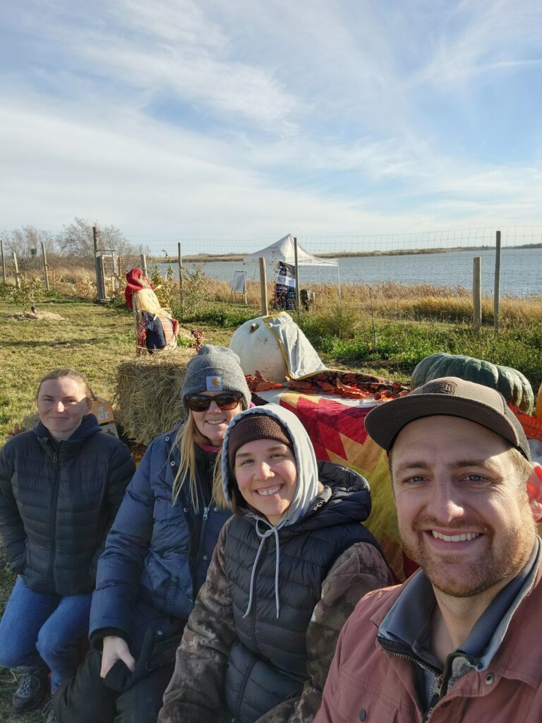 AAFC_Canada's tweet photo. Earlier this month, our #GCAggie colleagues partnered with #AgLivingLab β Bridge to Land Water Sky for a harvest science fest in Muskeg Lake, Saskatchewan. A learning event for everyone! ππ§πΎ https://t.co/tuZJzsH8hG
