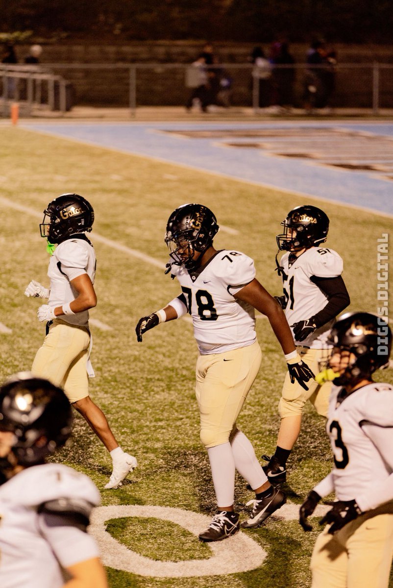 pghleek's tweet image. Full Regular Season Film ! ⭐️
0 SACKS ALLOWED!!
OT/DT | 6’4 275lbs
#OnTheIsland🏝️
@CoachDonHoll1 @GatewayGatorsFB @210ths @TheWPIALEdition @wpialsportsnews @PghSportsNow @Cover3_ATH @TribLiveHSSN @RivalsFriedman @EdOBrienCFB
hudl.com/v/2QZ5Eb