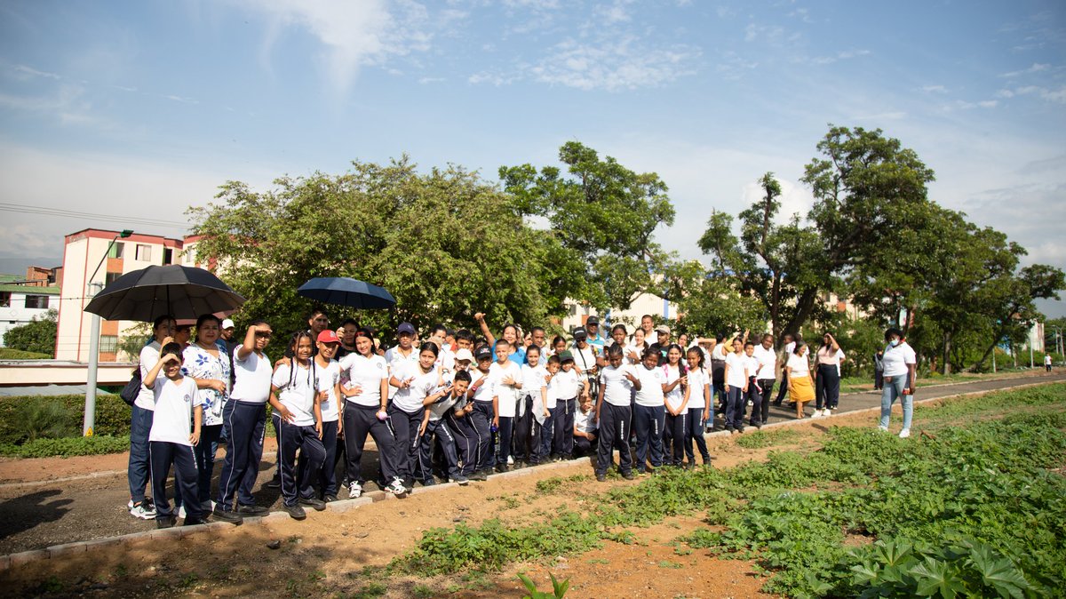 Plan Jarillón de Cali tweet media