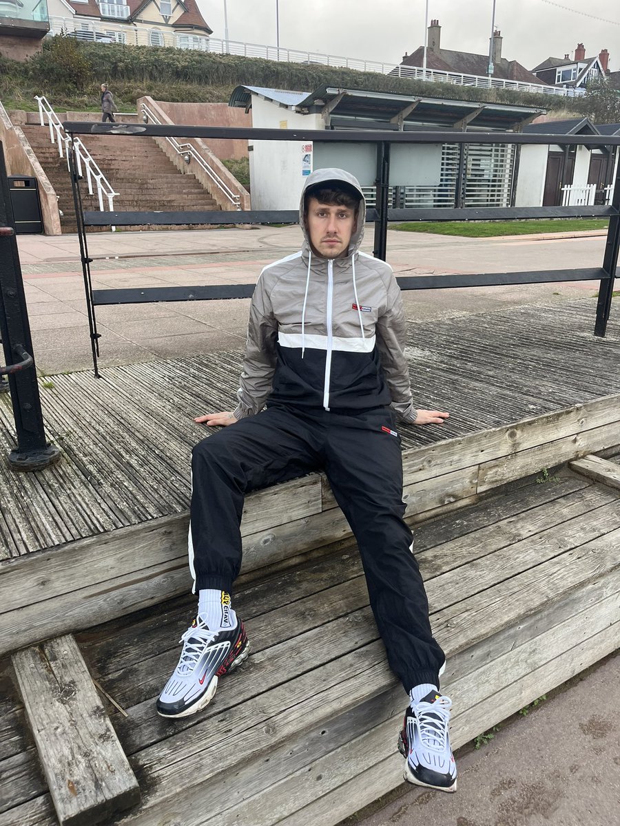 SCALLYCHAV tweet media