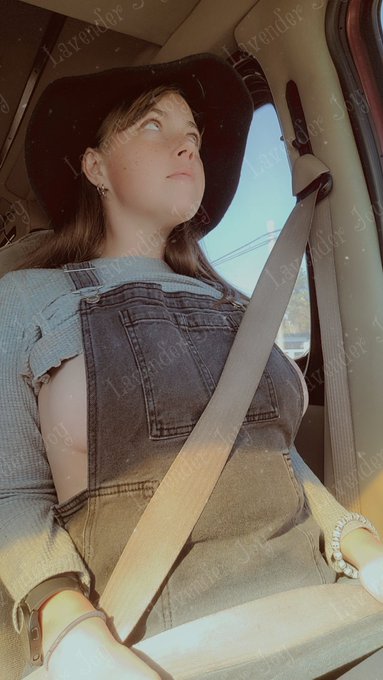 Send me some #Mondaymotivaion  and I'll send some back 🤭 $lovelylavenderjoy https://t.co/KVzK683FSO<a href="/tag/mondaymotivaion"class="tags">#Mondaymotivaion</a>