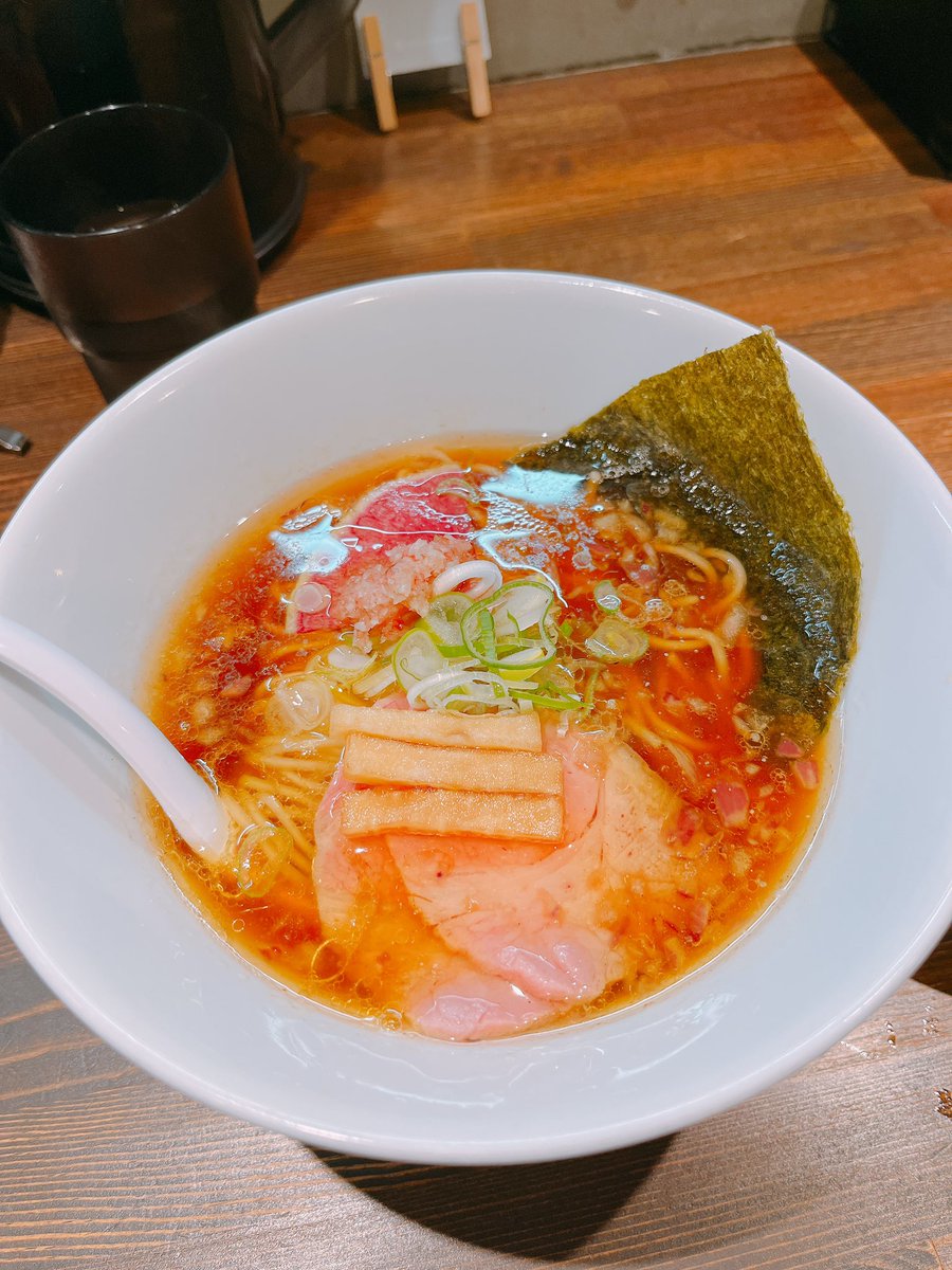 junichi01744250's tweet photo. お昼ごはーん
RAMEN N'nで醤油の「OGON」に温玉トッピング
温玉でつけ麺風に食べると美味いんだわ〜
#お昼ごはん #お昼ご飯 #ランチ #lunch #ラーメン #醤油 #ogon #温玉 #トッピング #ramenn https://t.co/TvEjhLbAQm