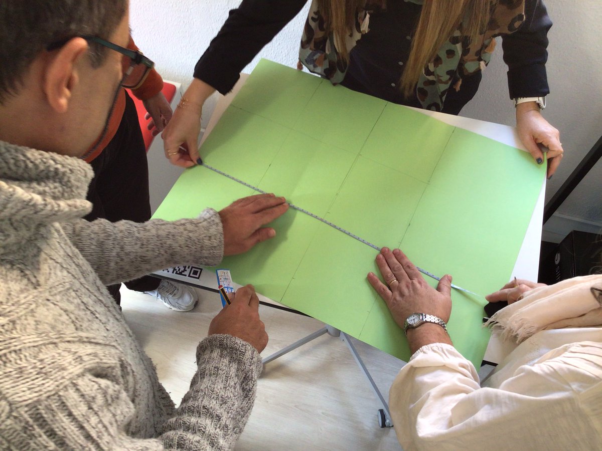 CFIECR_TIC's tweet photo. @CFIE_CR @Veriches__ @IESTIERRA_CR @educacyl Comienzan los retos https://t.co/A4Y0XWNNeh