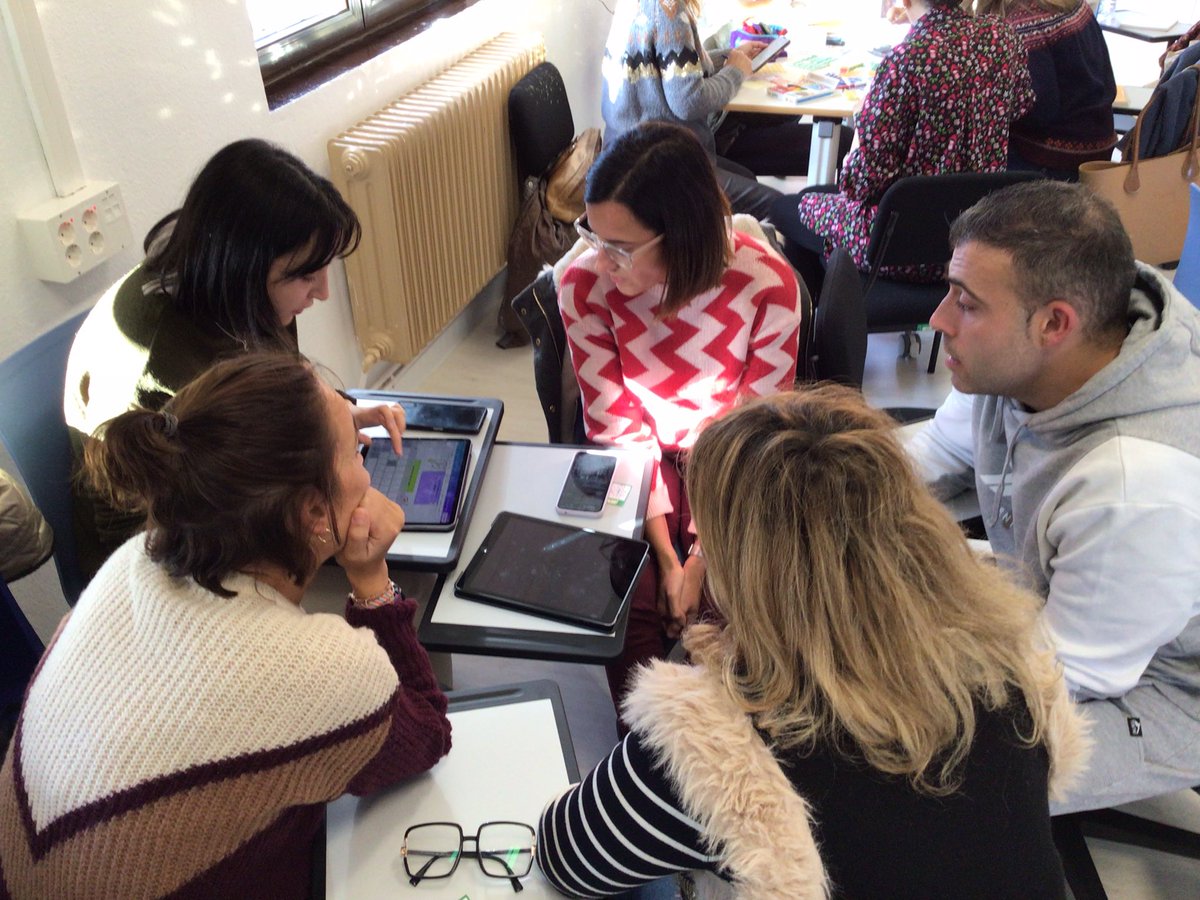 CFIECR_TIC's tweet photo. @CFIE_CR @Veriches__ @IESTIERRA_CR @educacyl Comienzan los retos https://t.co/A4Y0XWNNeh