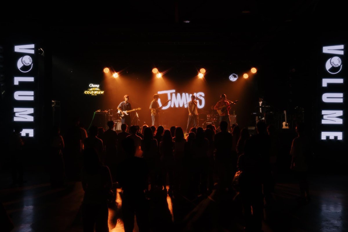 JaaawsBand's tweet photo. 25102024
JAAAWS 1st time at BKK thailand 🧠🦒🧡
Chang Cold Brew Cool Club presents Volume Livehouse Vol.17
#volumelivehouse #Jaaaws https://t.co/t4XVFpAXPu
