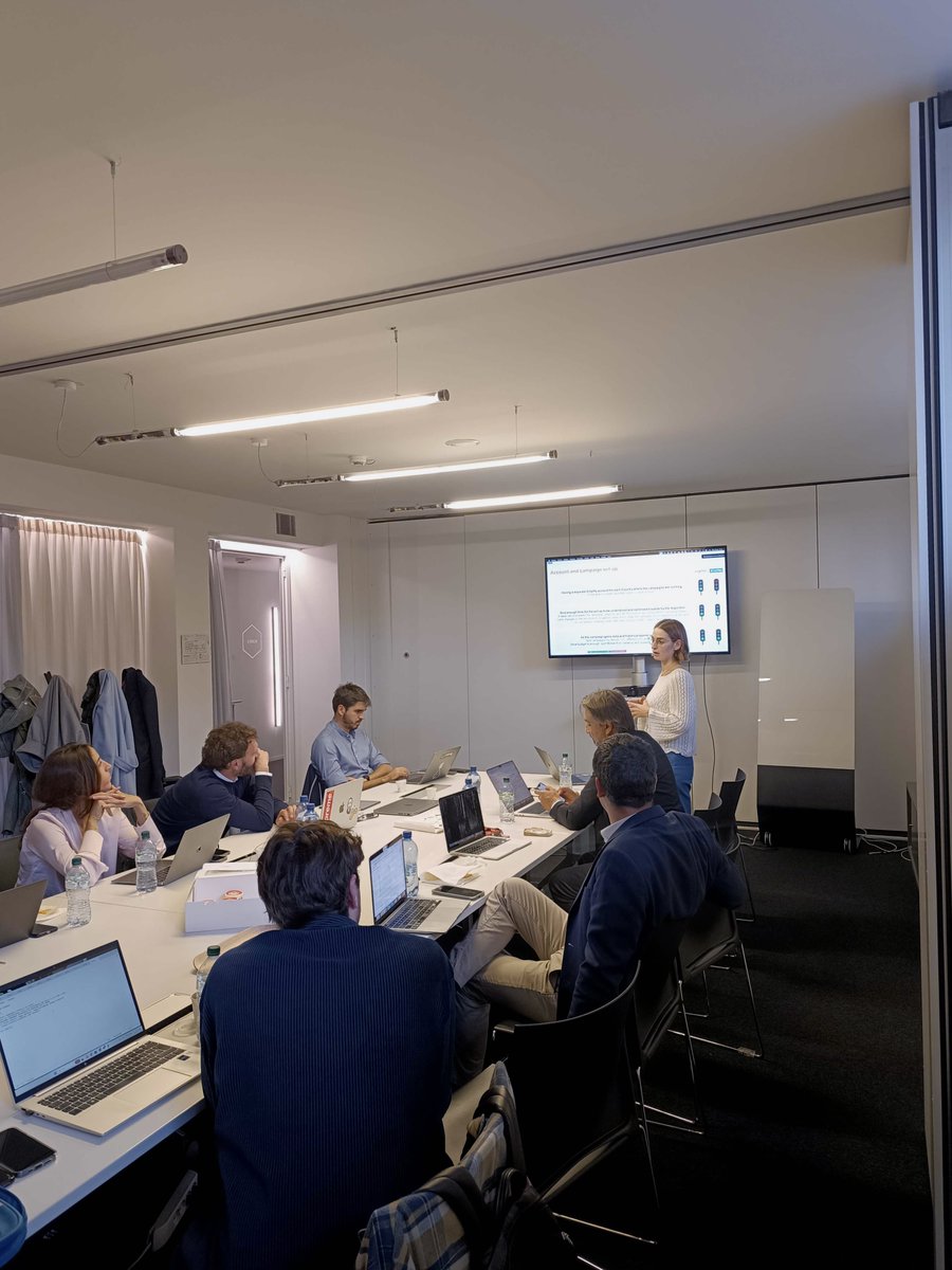 OutbrainIT tweet media