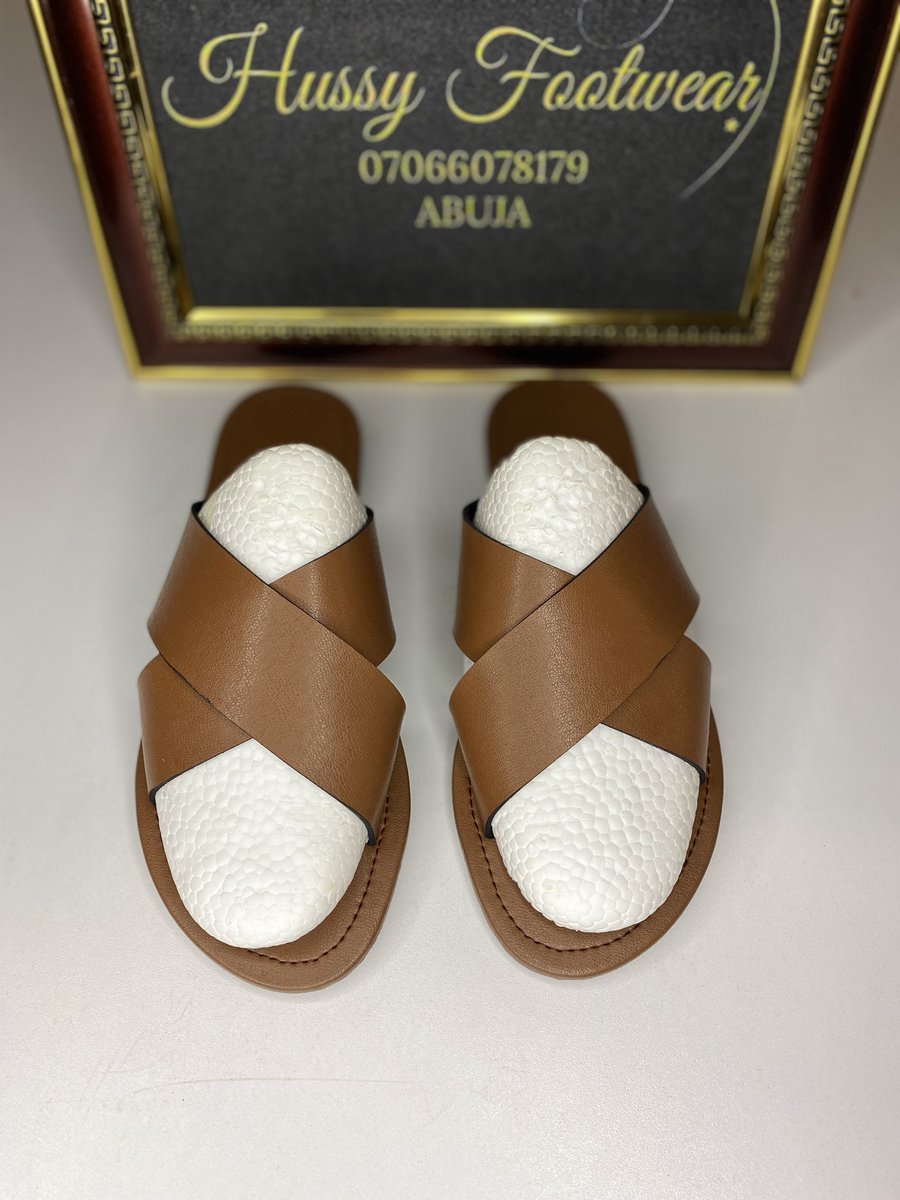 jimoh59076's tweet photo. FEMALE FOOTWEAR.
Price: 12,000
Available size: 39
Call or whatsapp 07066078179
Location: Abuja.
#hussyfootwear #abujafootwearplug #handmadeshoe #bigwomenshoeplug #abujawomenfashion #womenfootwear #HussainaTheShoeSeller https://t.co/wjJTtnZ6v6