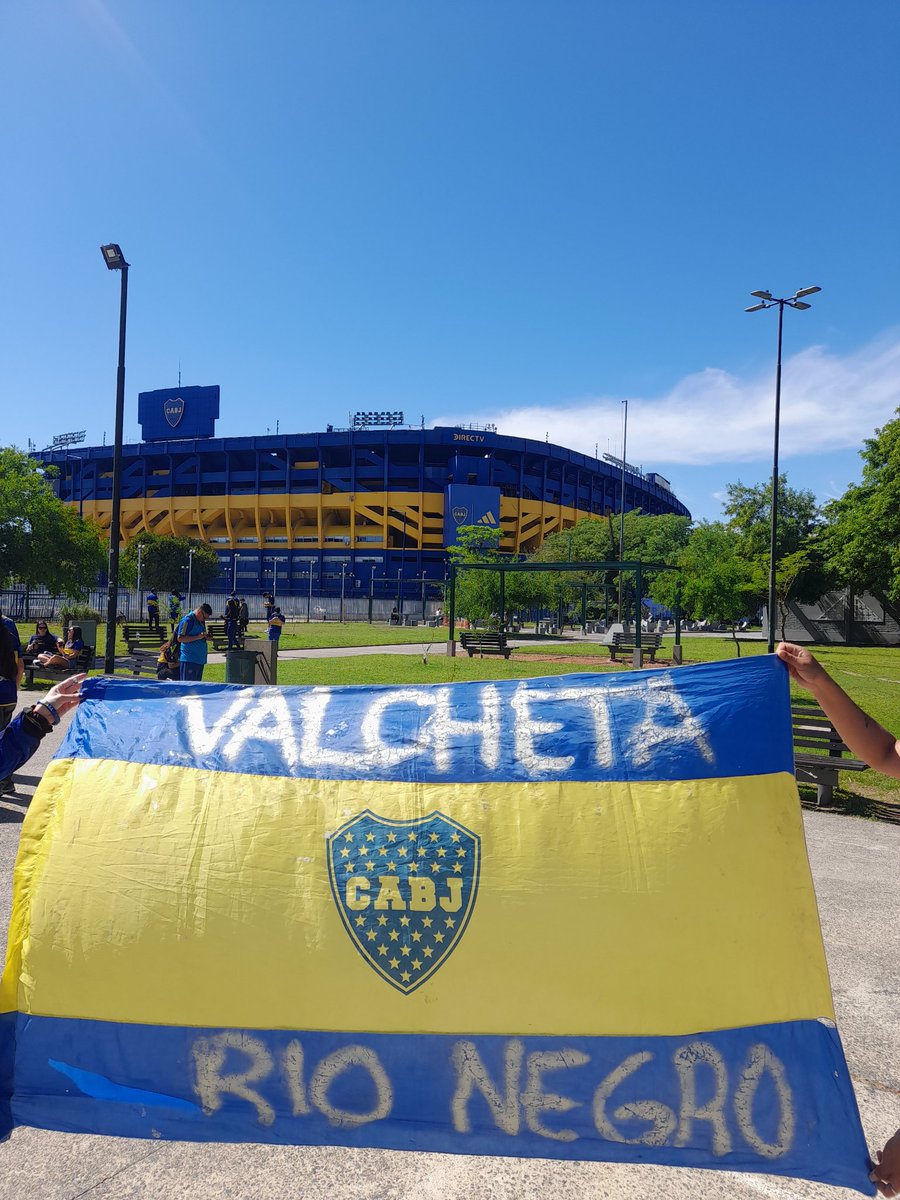 Floor2911's tweet photo. Uff 😍💙💛💙 https://t.co/17dgfU8Q7n