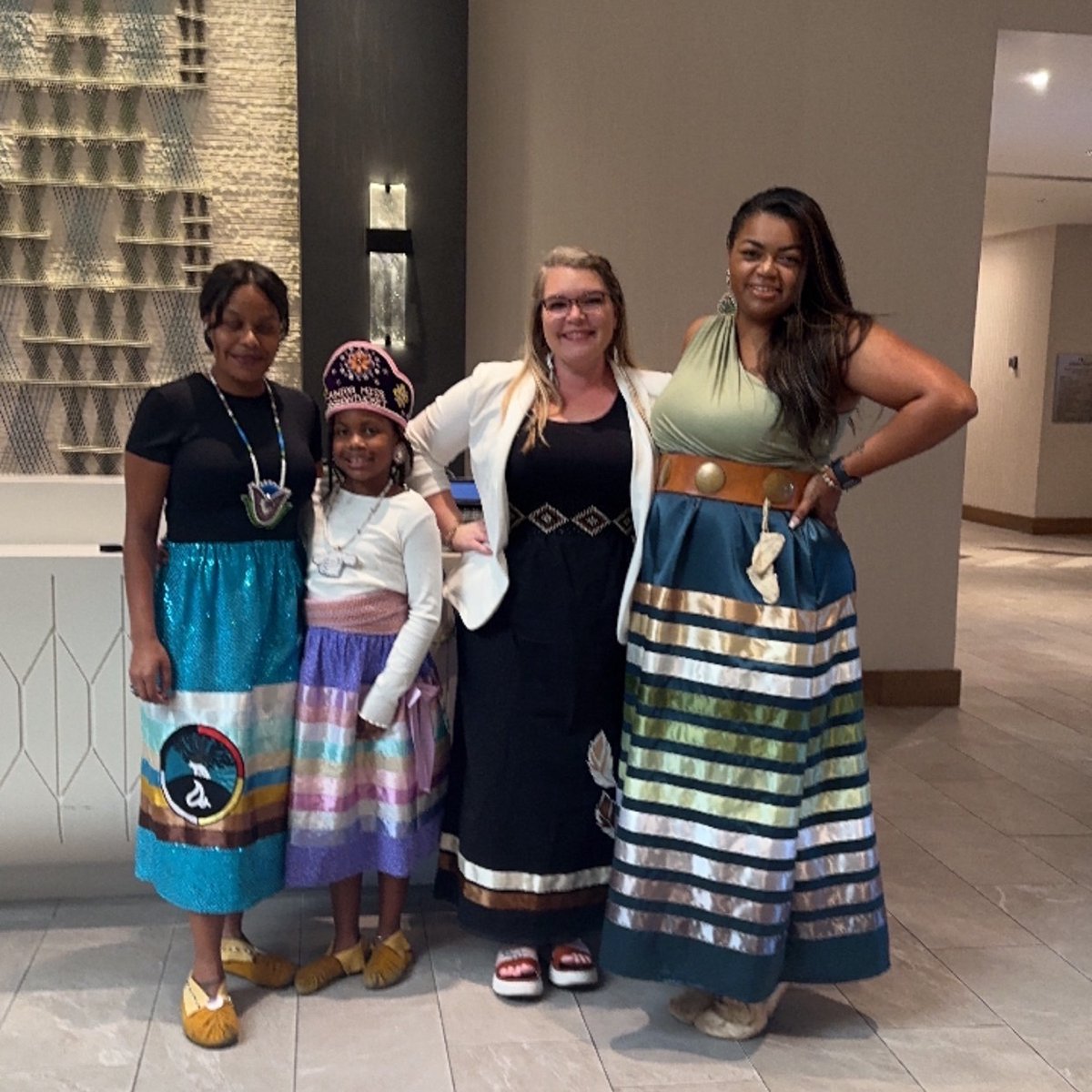itswondrnation's tweet image. Wondr Nation was honored to be a Cedar Sponsor at the @AISES National Conference in San Antonio! 🌐 Our team had an amazing time attending inspiring panels and events, learning new things and making connecting with Indigenous STEM leaders.  #nativeinstem #AISES
